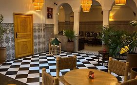 Riad Dar Lakbira
